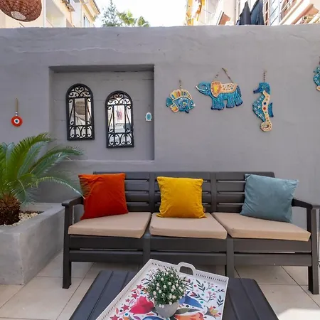 Ezgi's With Private Garden In Μαρμαρίς